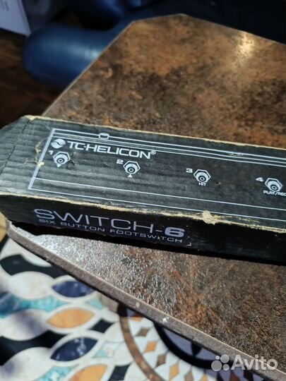 Педаль переключения эффектов TC heliconswitch-6