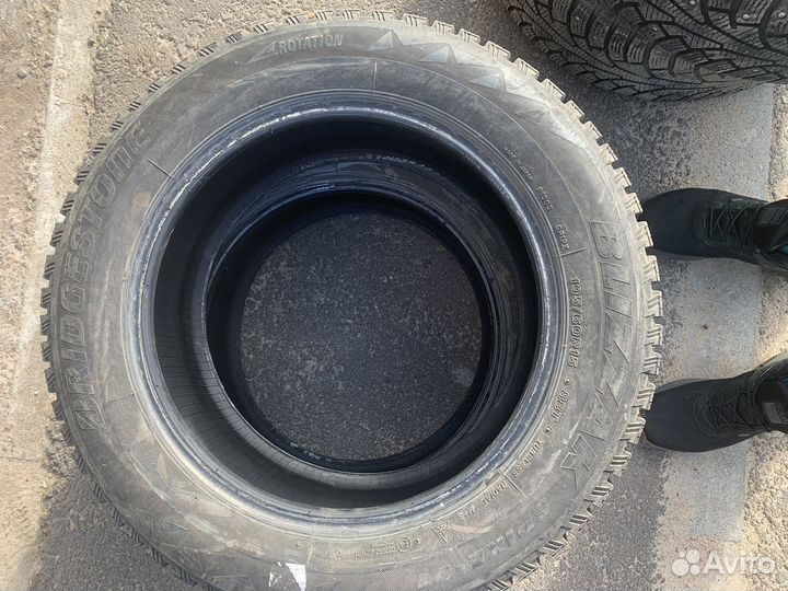 Bridgestone Blizzak Spike-01 195/60 R15