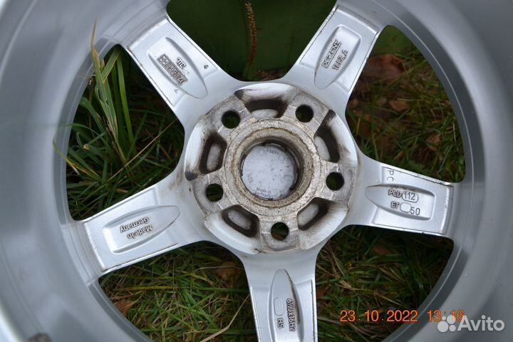 Kumho I'Zen KW22 215/60 R16 99T