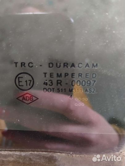 Форточка двери задняя L R Renault Logan 2