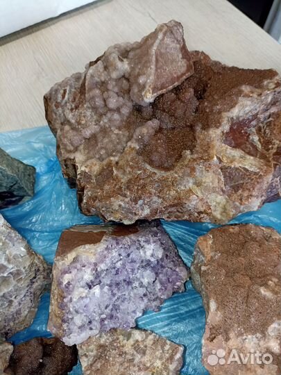 Натуральные камни и минералы