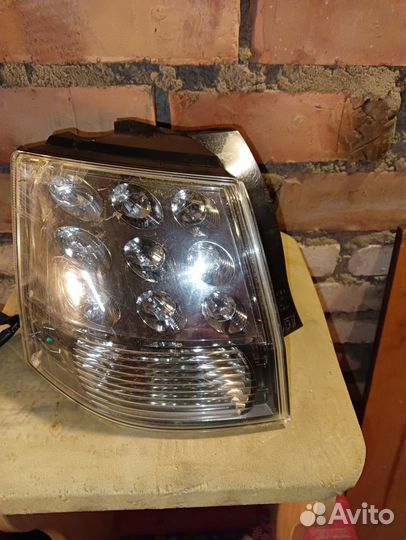 Левая задняя фара Аутлендер XL