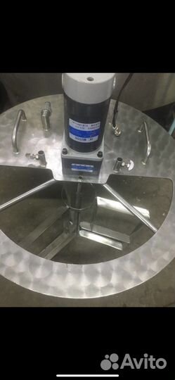 Мешалка серии D530 для кубов 100 литров для