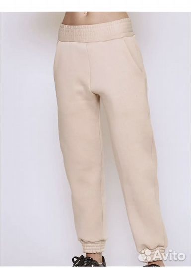 Спортивный костюм женский