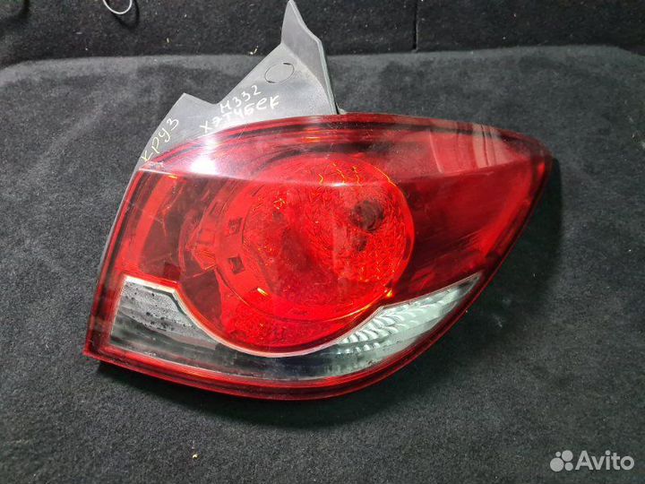 Фонарь правый Chevrolet Cruze хэтчбек F18D4 2011