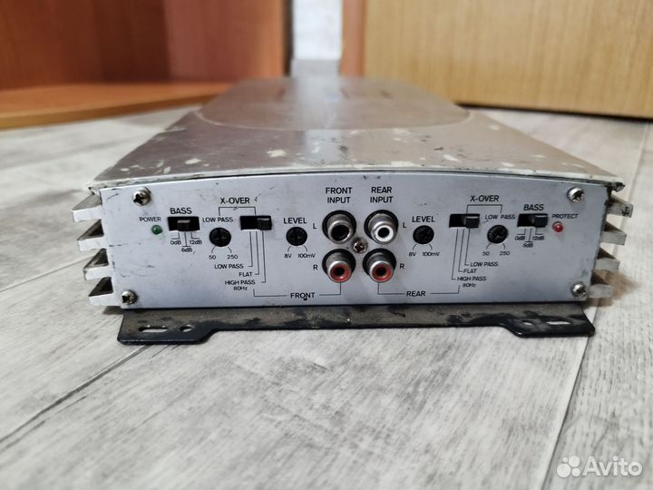 Автомобильный сабвуфер JBL 1000w