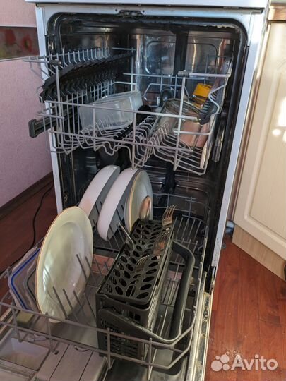 Посудомоечная машина Electrolux 45 см Польша еще