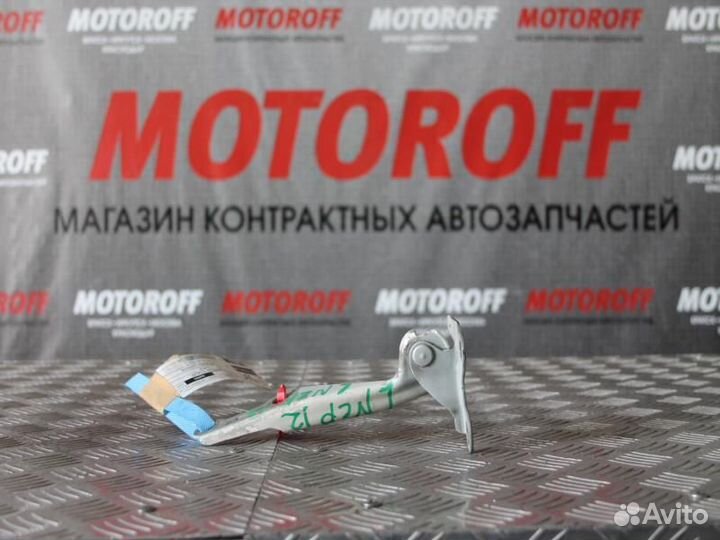 Шарнир капота Тойота Витц/Платц NCP20/NCP10 А202