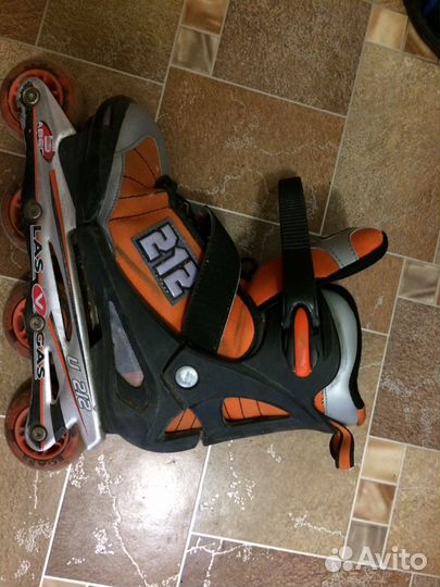 Роликовые коньки