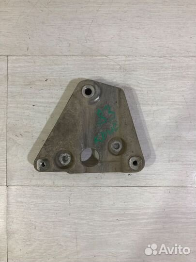 Кронштейн компрессора кондиционера peugeot 107 1.0