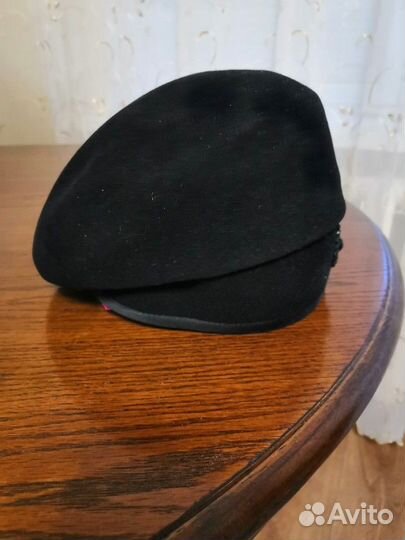 Женский головной убор