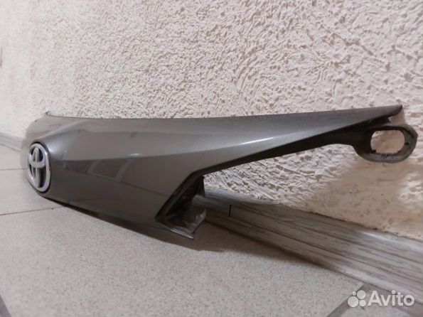 Toyota Rav 4 2016-2019 накладка на крышку багажник