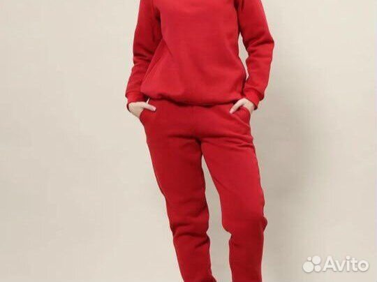 Спортивный костюм новый женский 52