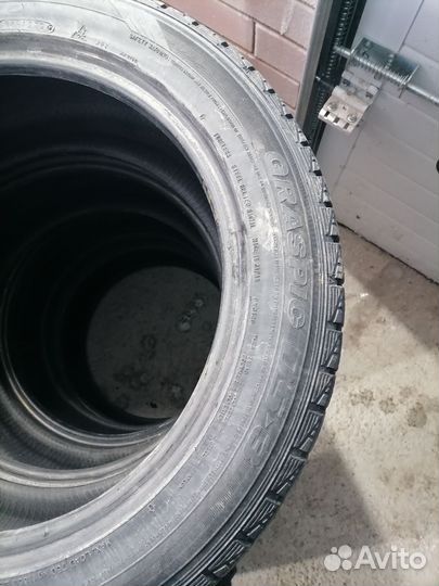 Dunlop Graspic DS3 215/55 R17 98T