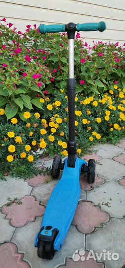 Самокат детский трёхколёсный (TechTeam Tiger Plus)