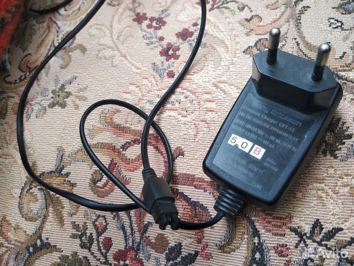 Зарядное устройство Sony Ericsson CST-13