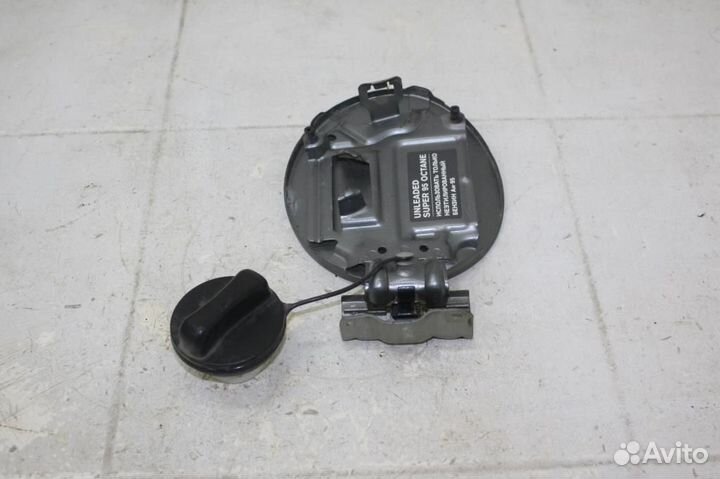 Лючок бензобака Nissan Note E11