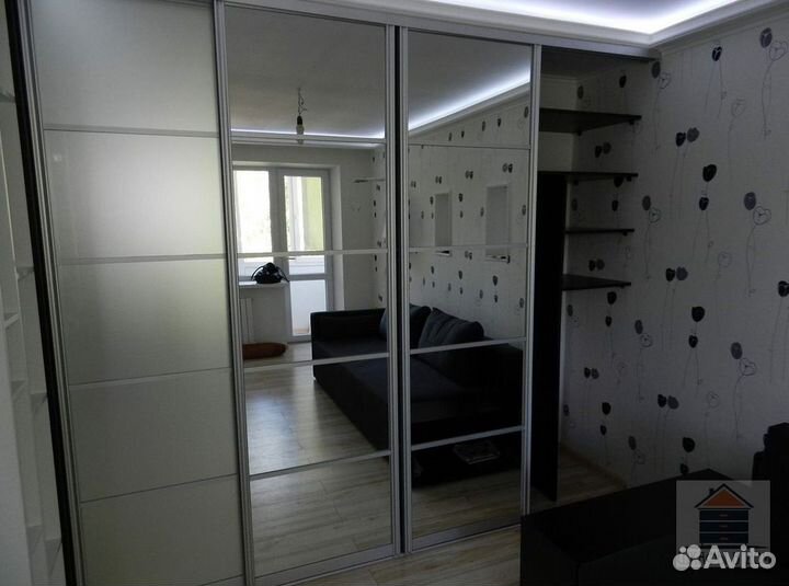 Стенка в гостиную