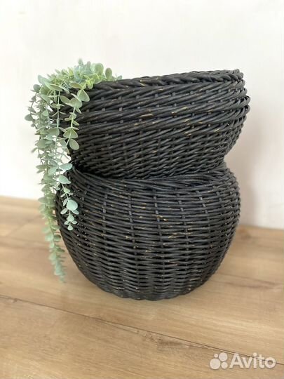 Кашпо для цветов из ротанга