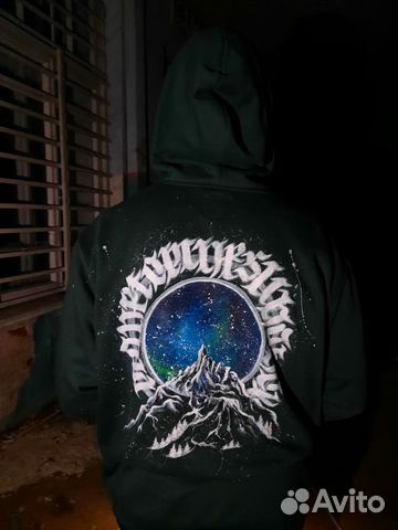 Кастомизация одежды (роспись/рисунки на одежде)