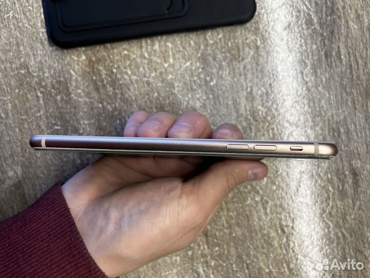 iPhone 8 Plus, 64 ГБ