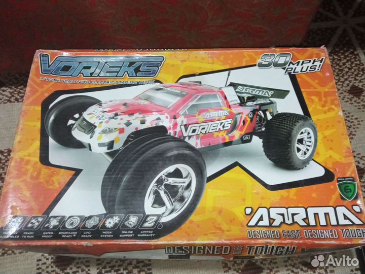 Машина на пульте управления Профессиональная