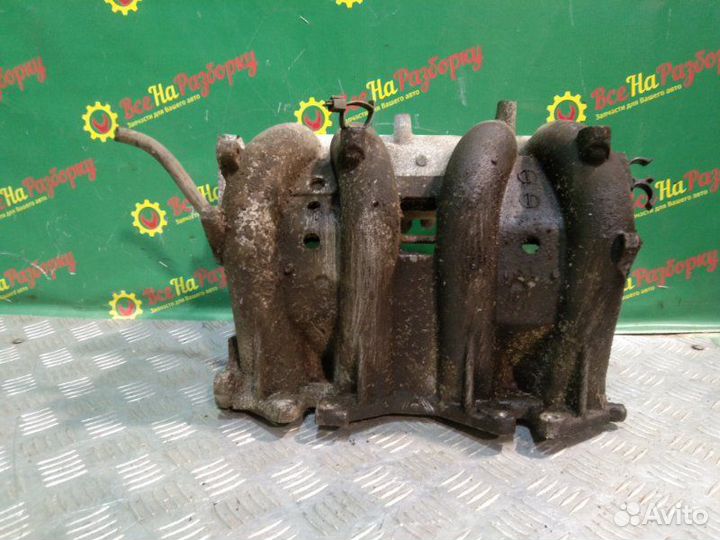 Впускной коллектор Nissan Almera N16 седан 2006