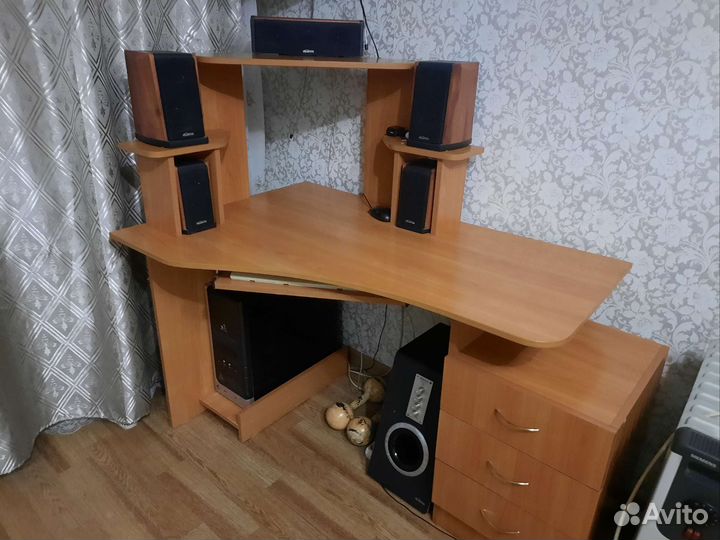 Компьютерный стол бу