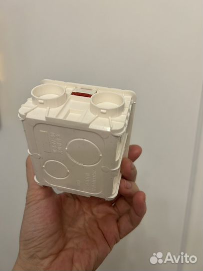 Квадратные подрозетники 22 шт