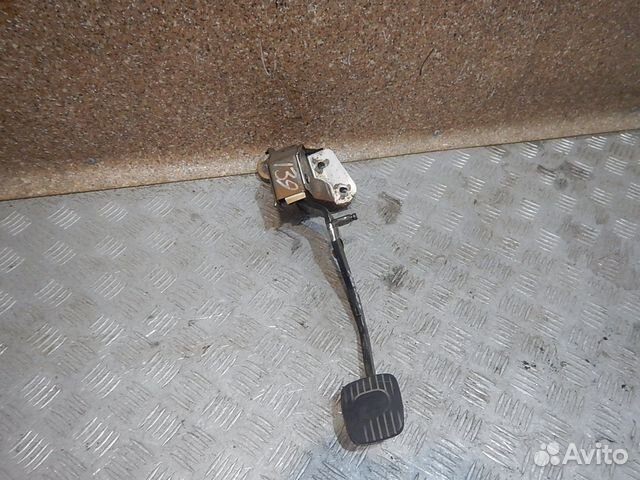 Педаль сцепления, Nissan (Ниссан) -note (E11) (06)