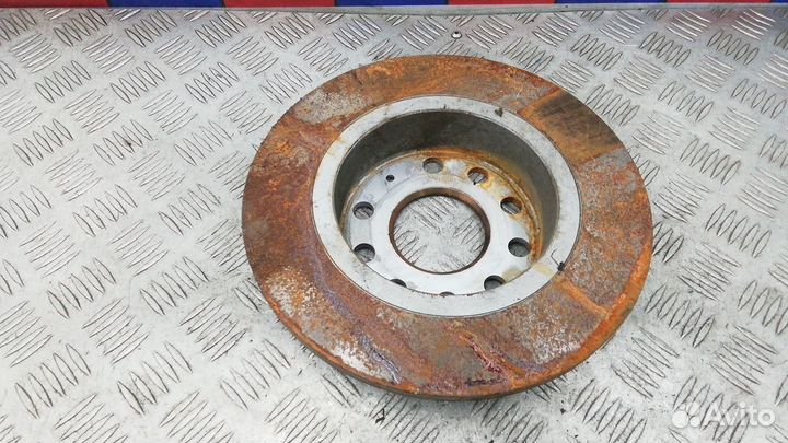 Диск тормозной задний Volkswagen Golf 5 2004