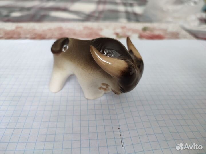 Статуэтка быка, лфз