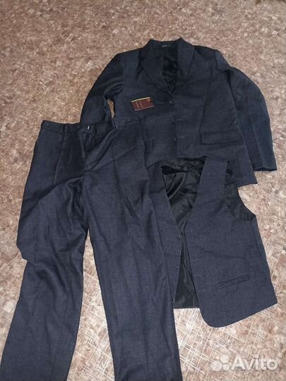 Новый школьный костюм 2,3 класс