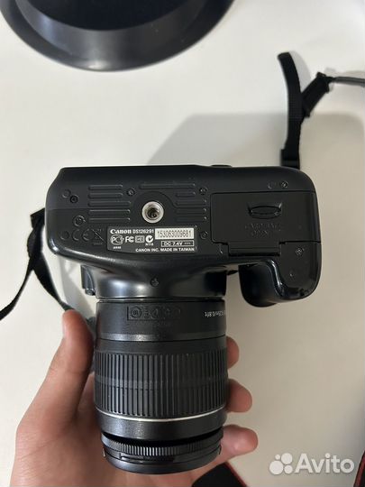 Зеркальный фотоаппарат canon