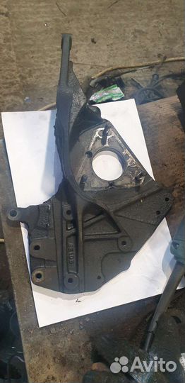 Кронштейн тнвд Nissan Primera P11 CD20