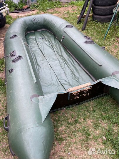 Лодка Варяг 370