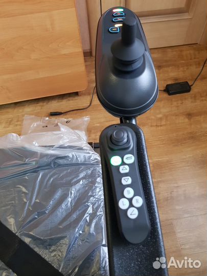 Коляска электро с пультом управления