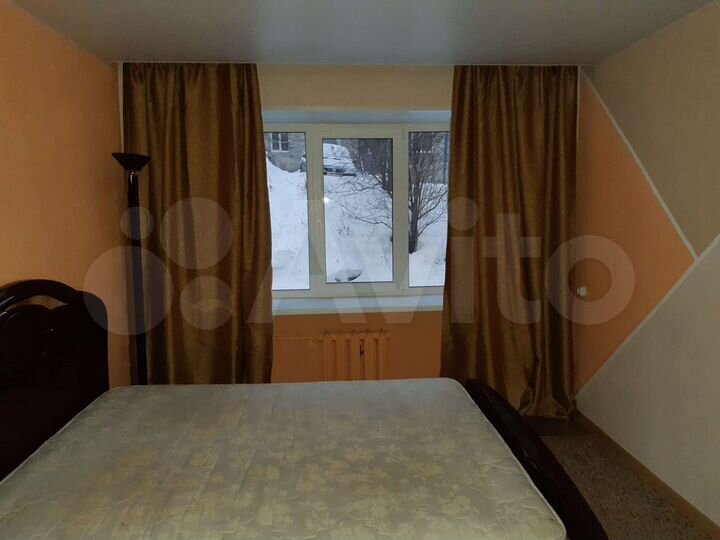 Комната 18 м² в 6-к., 2/5 эт.