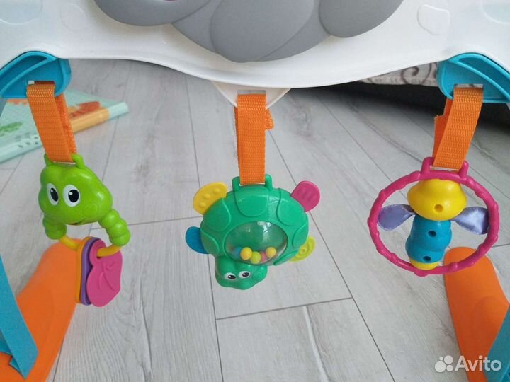 Развивающий центр для детей от 3 месяцев chicco
