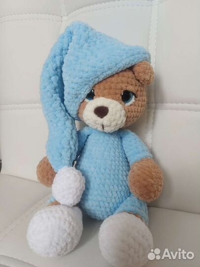 Плюшевый мишка вязаный