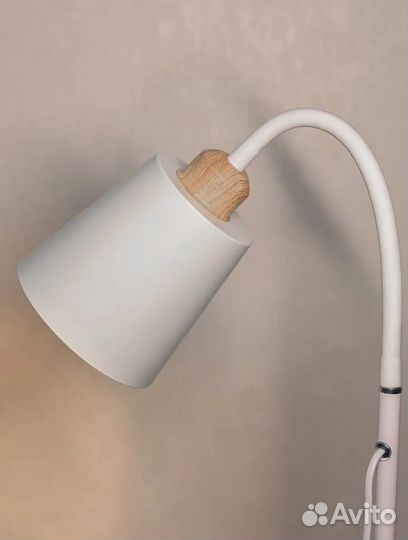 Торшер напольный