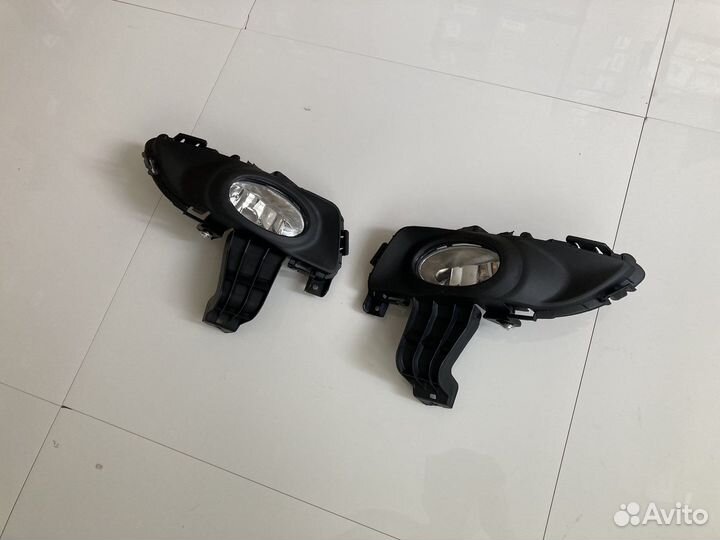 Фара противотуманная + оправа (1шт) Mazda 3 BK