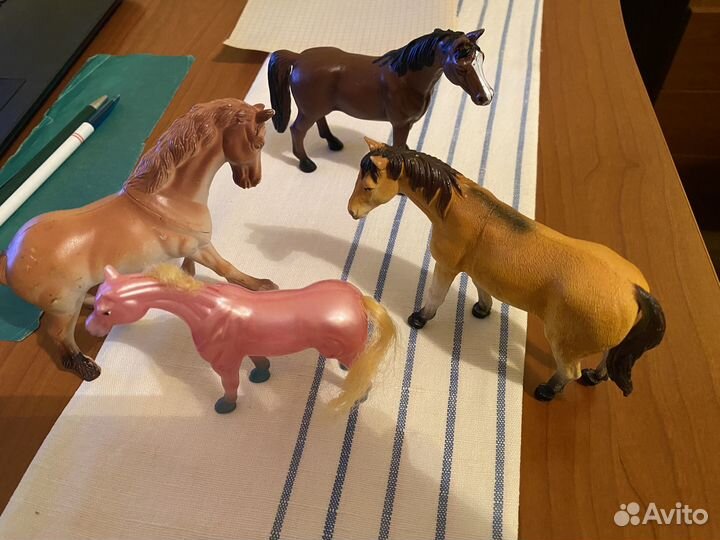 Символ 2023г.-кролик, яйца,лошадки