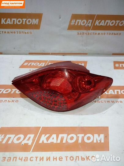 Фонарь задний правый Peugeot 207 2007
