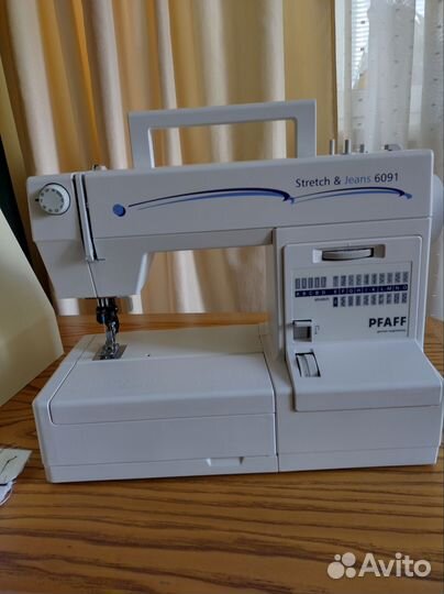 Швейная машинка Pfaff