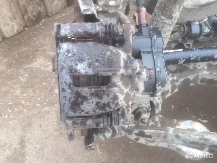 Суппорт задний правый audi q5 8R