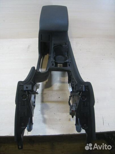 Консоль центральная с подлокотником Ford Mondeo 4