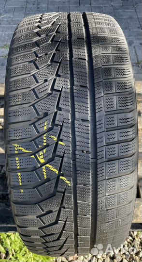 Hankook Winter I'Cept Evo2 W320 235/50 R18