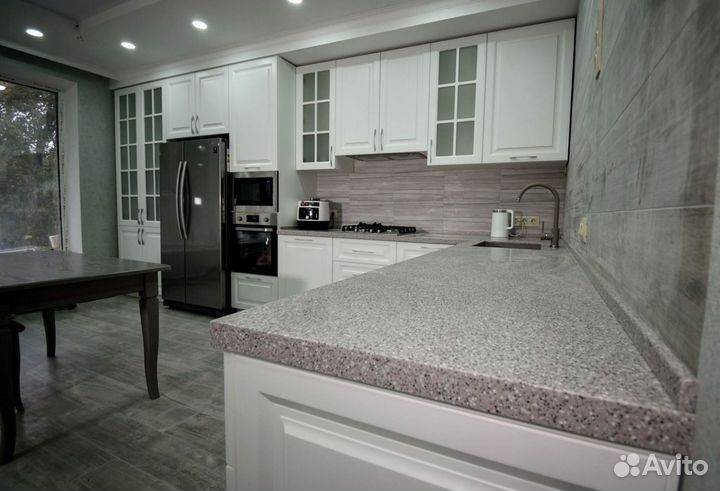 Кухонный гарнитур новый