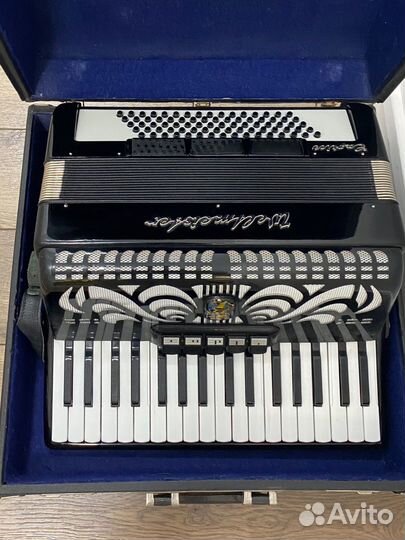 Аккордеон weltmeister 3 4